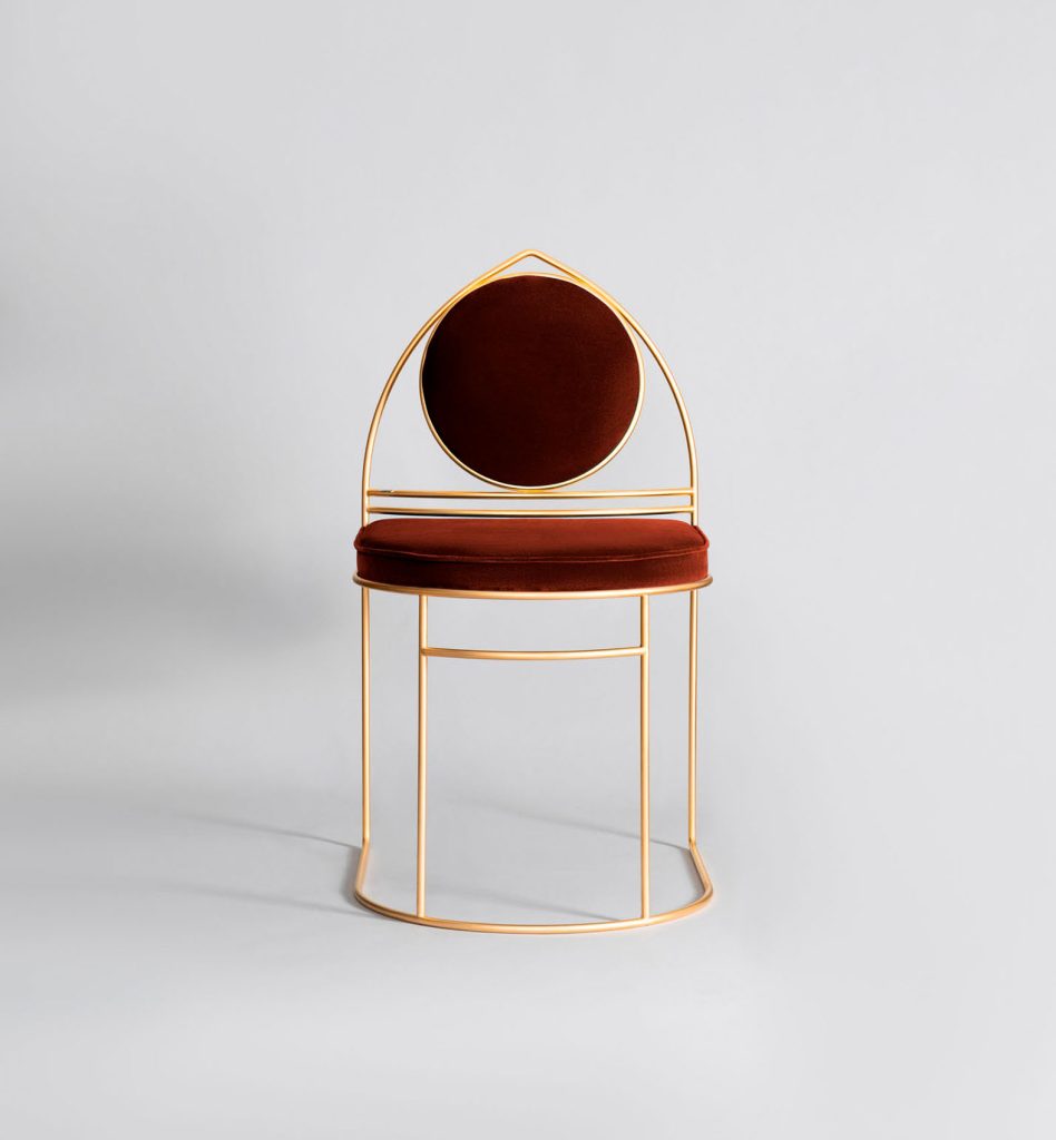 Ducale Chair by Enrico Girotti is a personal tribute to the city of Venice and its evocative architectural elements. A palingenetic journey that merges design and craftsmanship through intricately curved precious metal and exquisite fabrics.